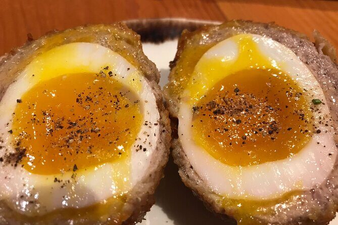 Vancouver Food Tour with 6 Tastings of Sushi, Poutine, Chocolate - Who Will Love This Tour?