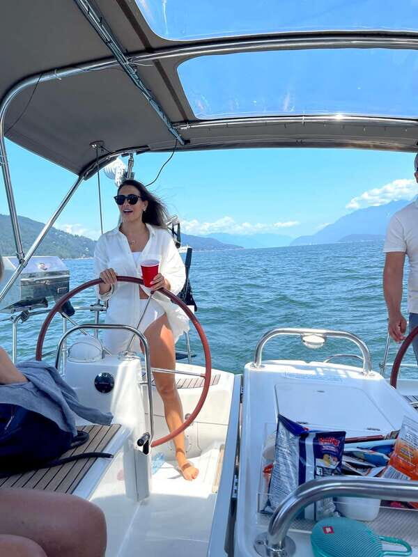 Vancouver: Mosquito Creek and English Bay Sailboat Cruise - An Introduction to the Vancouver Sailboat Experience