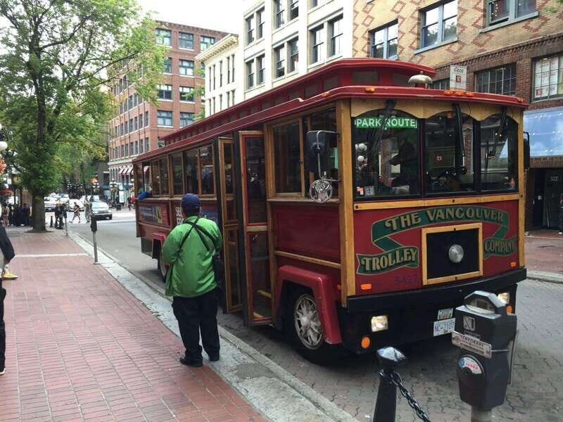Vancouver: Private Tour to Squamish with Gondola Ride - Cypress Mountain and Barretts View