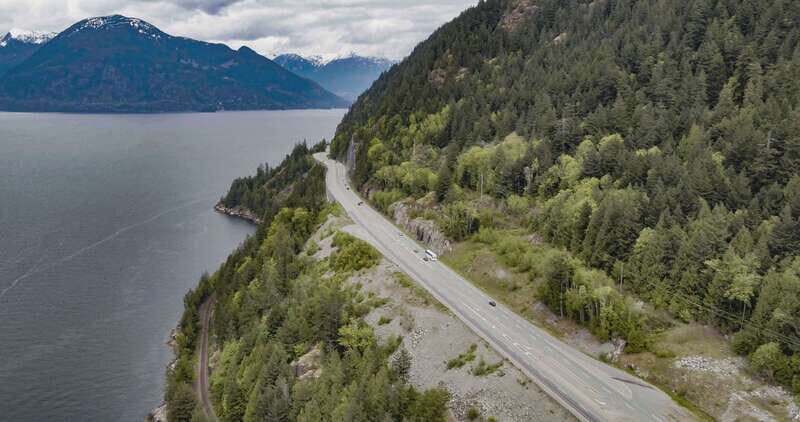 Vancouver: Sea to Sky Gondola and Whistler Day Trip - Riding the Sea to Sky Gondola