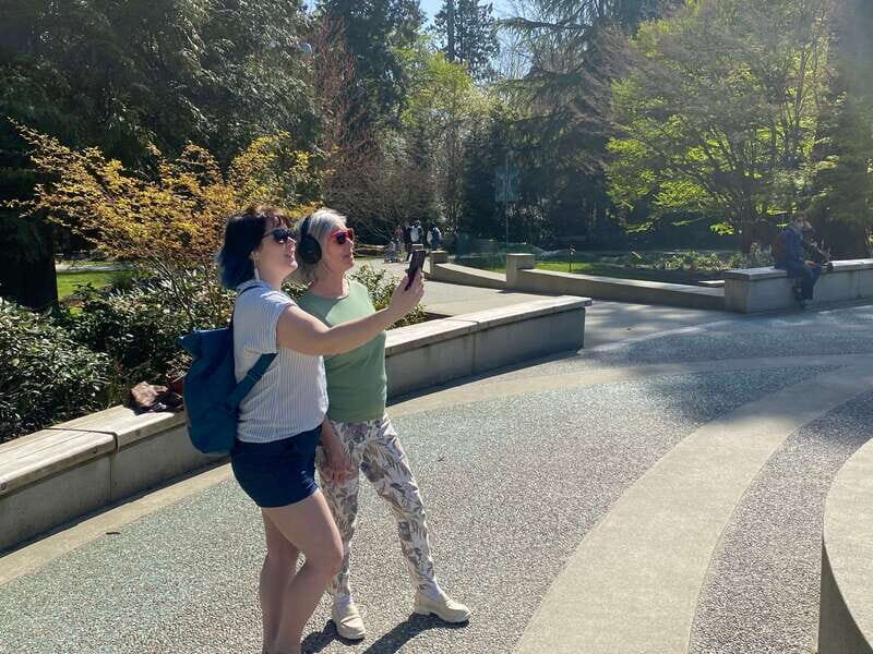 Vancouver: Self-Guided Smartphone Tour of Stanley Park - FAQ