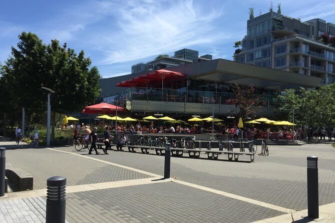 Vancouver to Squamish full day private tour - FAQs