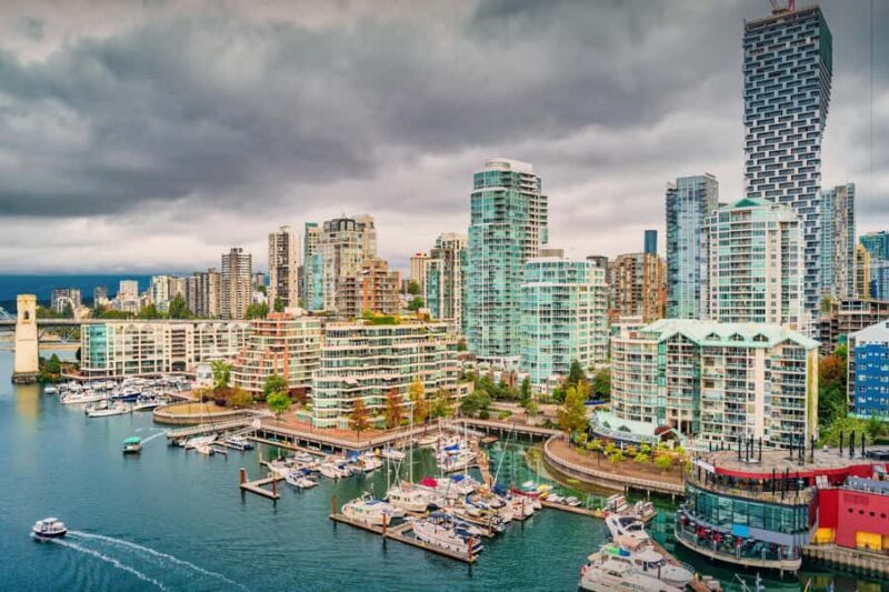 Vancouvers Seaside Romance: Private Coastal City Walk - An In-Depth Look at Vancouver’s Seaside Charm