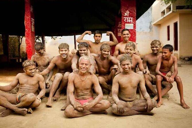 Varanasi Heritage Walking Half Day Tour With Morning Ganga Aarti - Key Points