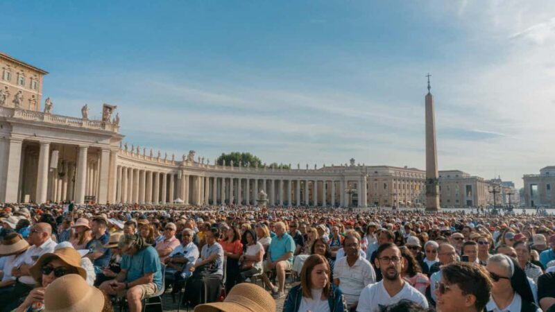 Vatican City: Papal Audience with Guide and Ticket - Key Points