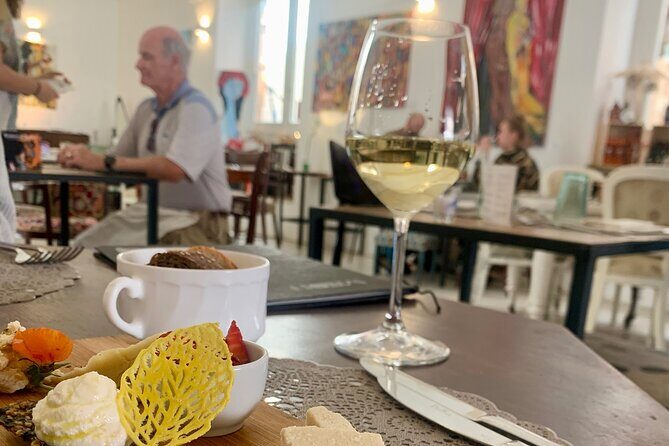 Vegan Happy Hour Tour - Authentic Traveler Insights