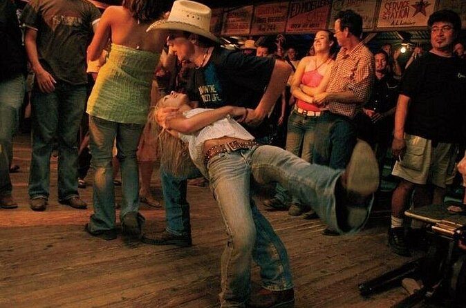 Vegas Country Bar Crawl: Party Bus & Drinks Included - Frequently Asked Questions