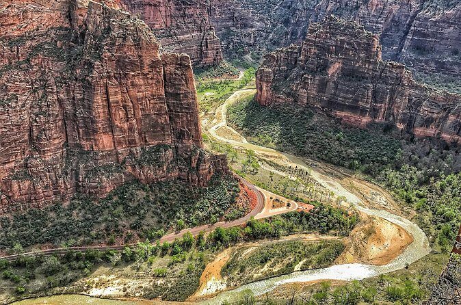 Vegas Iconic Road Trip to Zion National Park - Price and Value