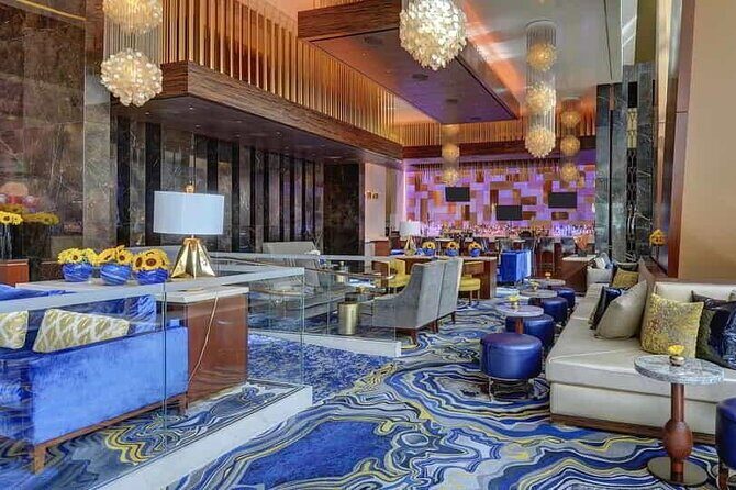 Vegas Nightclub Life : Ultimate Night Out Free Drinks/Party Bus - Key Points
