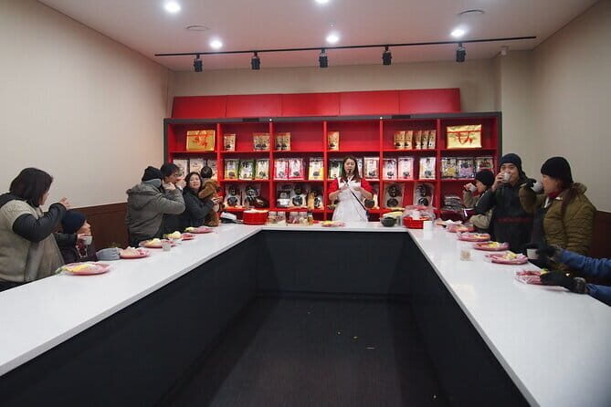 Vegetarian Seoul City Tour / Small Group / 8 Max - FAQs