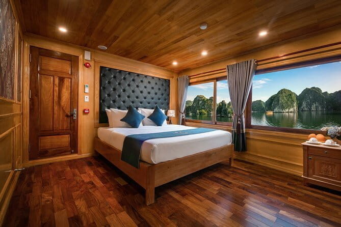 Venezia Cruise: 2 Days/1 Night Tour with Halong & Lan Ha Bay - An In-Depth Look at the Venezia Cruise Experience