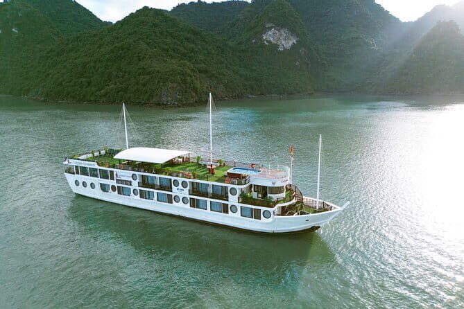 Venezia Cruise: 2 Days/1 Night Tour with Halong & Lan Ha Bay - FAQ