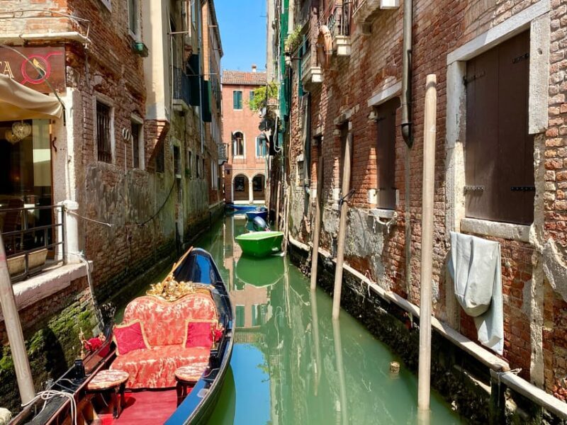 Venice: Cicchetti Street Food and Sightseeing Walking Tour - Key Points