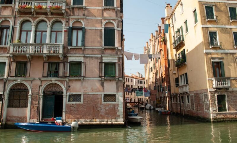 Venice: City center PRIVATE Guided Walking Tour - 2,5 hours - An In-Depth Look at the Experience