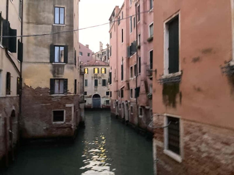 Venice: Crimes, Legends, and Mysteries Sunset Tour - Key Points