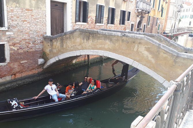 Venice Full-Day private Tour From Milan. Hotel pick up - Exploring Venice from Milan: A Complete Look at the Full-Day Private Tour