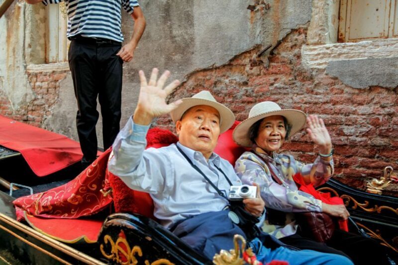 Venice: Gondola Ride with Live Guide or Audio Guide - The Sum Up