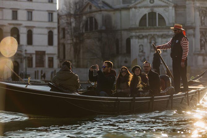 Venice: Grand Canal by Gondola with Live Commentary - Is This Tour Right for You?