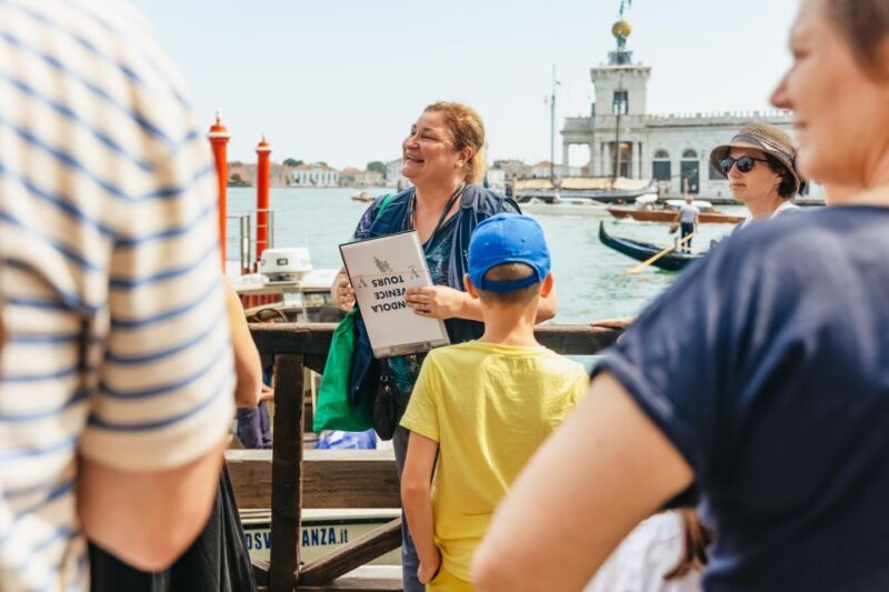 Venice: Grand Canal Gondola Ride with App Commentary - Deep Dive into the Experience