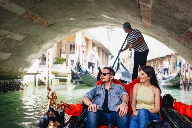 Venice: Grand Canal Gondola Ride with App Commentary - FAQ
