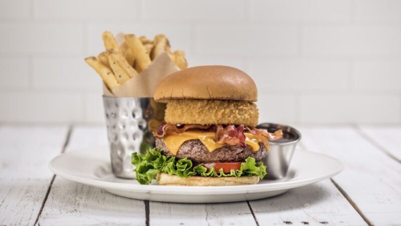 Venice: Hard Rock Cafe with Set Menu for Lunch or Dinner - Key Points