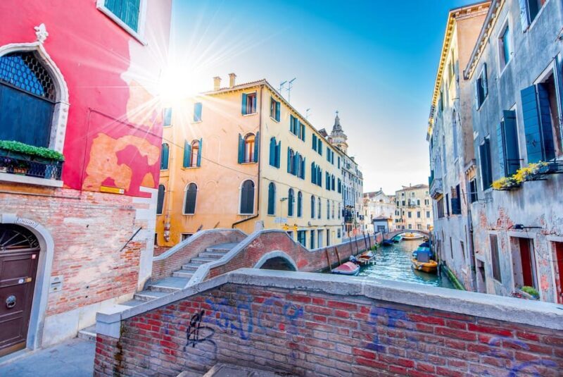 Venice: Hidden Gems and Secrets Walking Tour - Key Points