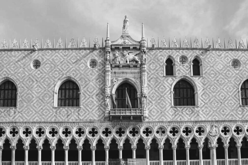 Venice: History Tour of Doge's Palace and Casanova's Prison - Practical Tips for Booking and Enjoying the Tour