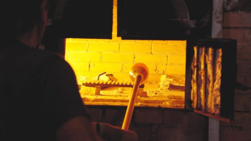 Venice: Murano Glass Factory Guided Tour with Prosecco - Flexibility & Practical Details