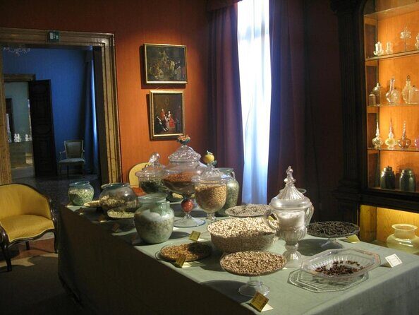 Venice Palazzo Mocenigo: History of Textile, Costume and Perfume - Introduction: Is the Venice Palazzo Mocenigo Experience Worth It?