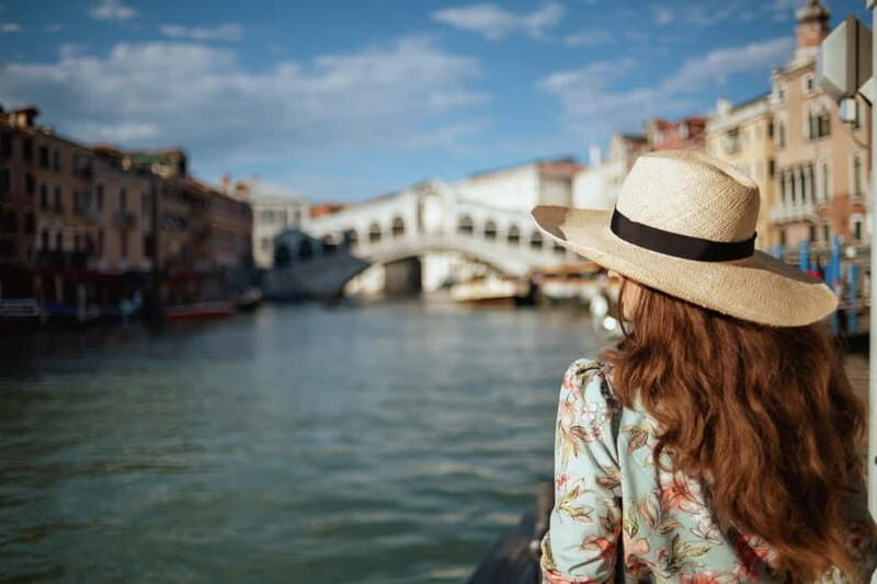 Venice: Photoshoot at The Grand Canal & Rialto Bridge - Key Points