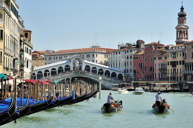 Venice: Private Serenade Gondola Tour - 30 minutes - Practical Details and Value