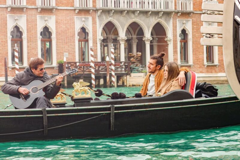 Venice: Shared Gondola Ride and Serenade - Frequently Asked Questions