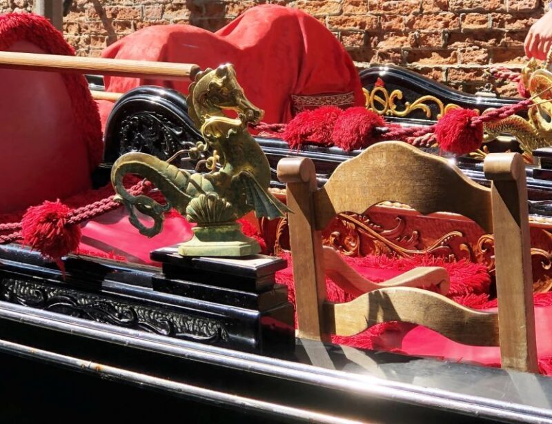 Venice: Shared Gondola Ride - Who Is This Tour Best For?