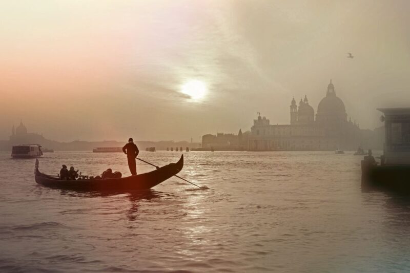 Venice: St Mark's Basin Gondola Ride - Who Should Book This Tour?