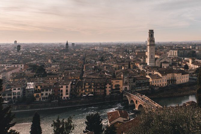 Verona Highlights with Local: Walking Tour Juliet's House Tickets - Key Points