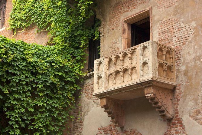 Verona & Lake Garda with boat ride. Full day tour from Milan - Experience the Charm of Verona & Lake Garda in One Day