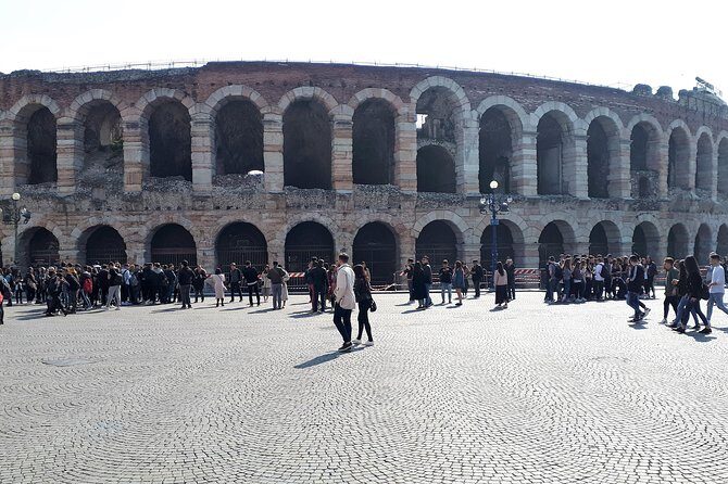 Verona & Lake Garda with boat ride. Full day tour from Milan - FAQs