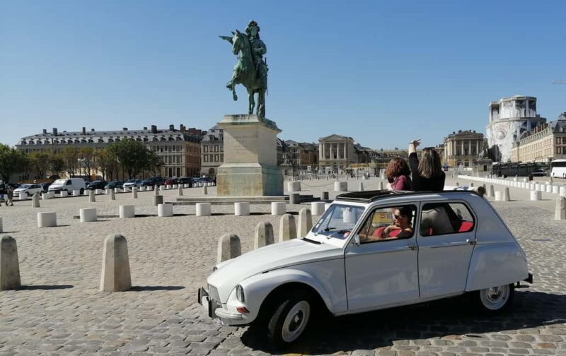 Versailles : 1 hour Private Citytour in a vintage car - The Experience in Detail