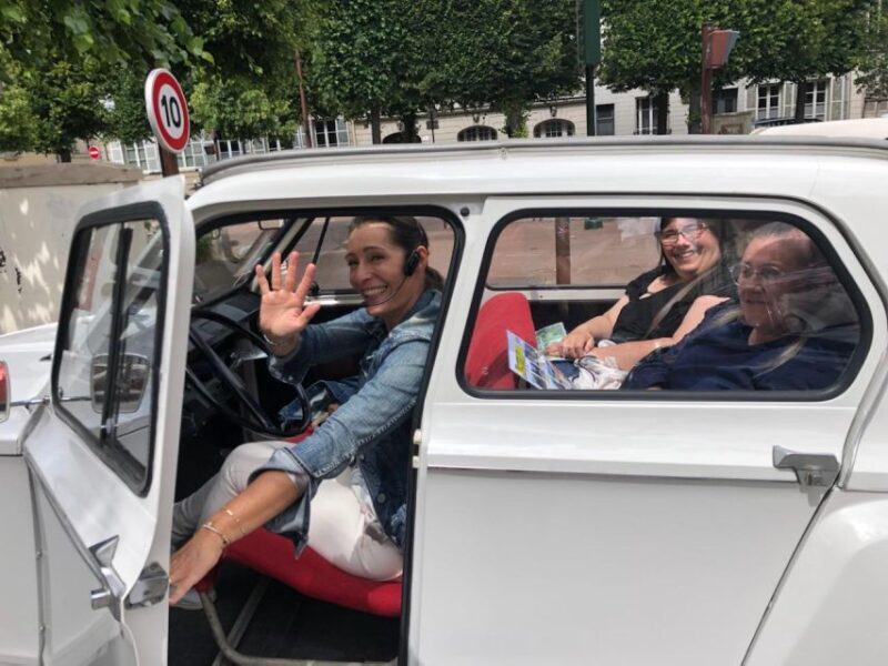 Versailles : 1 hour Private Citytour in a vintage car - FAQ