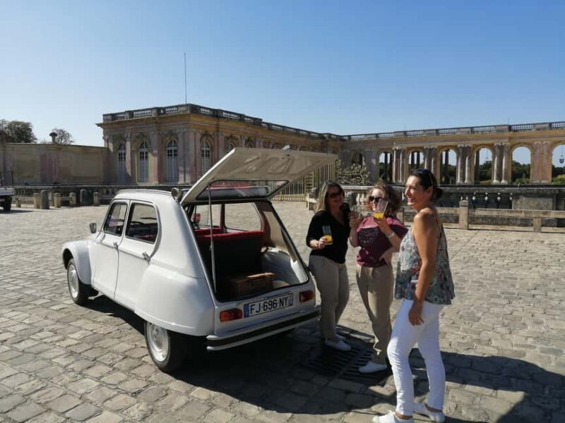 Versailles: 2 hours Citytour in vintage car & Extension Park - A Deep Dive into the Vintage Car Versailles Tour
