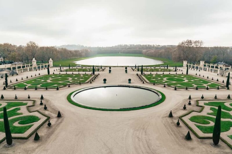 Versailles: Entry ticket & Private Apartments VIP Tour - Key Points