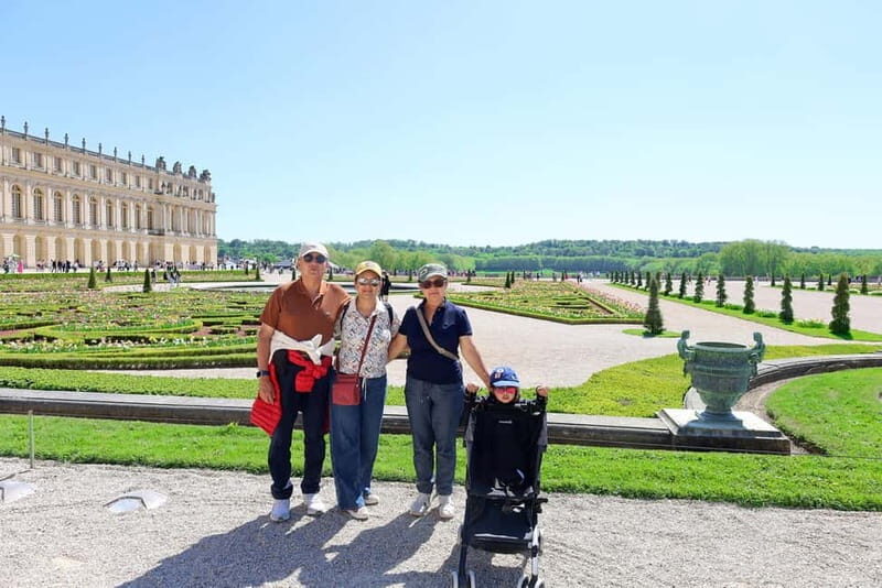 Versailles & Giverny from Paris PRIVATE TOUR with PHOTOSHOOT - An Elegant Day Out from Paris