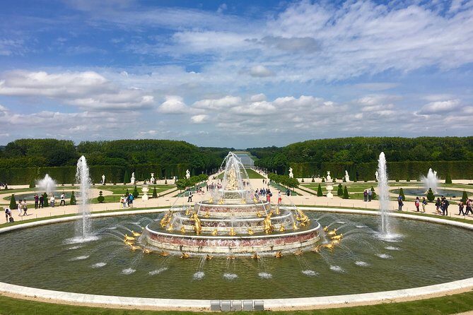 Versailles Palace & Marie-Antoinette's Estate Full Day Private Tour from Paris - Discovering Versailles Palace & Marie-Antoinette’s Estate: A Detailed Review