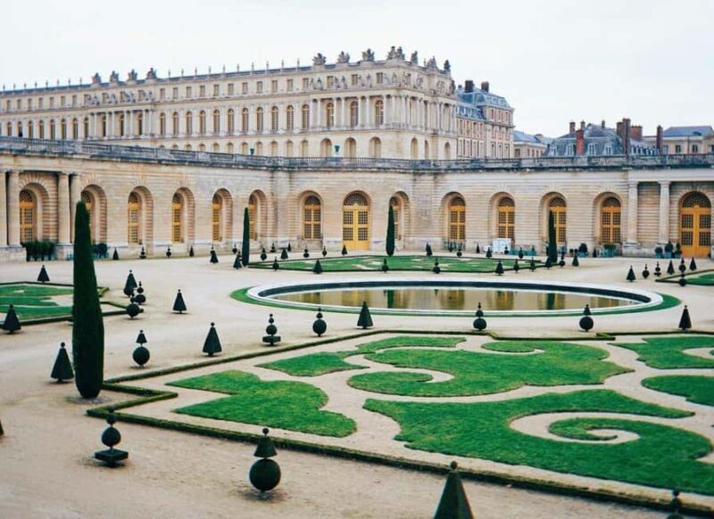 Versailles: Palace Tour With Private Transfers & Audio Guide - Final Thoughts: Who Is This Tour Best For?