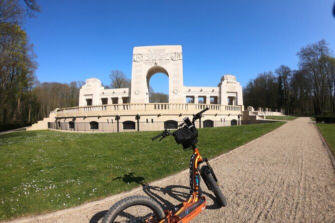 Versailles: Path of the Heroes on original electrics 2 wheels - A Thorough Look at the Tour Experience