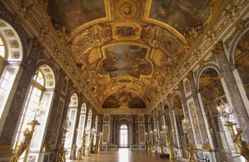 Versailles: Skip-the-Line Day Tour & Transfer from Paris - FAQ