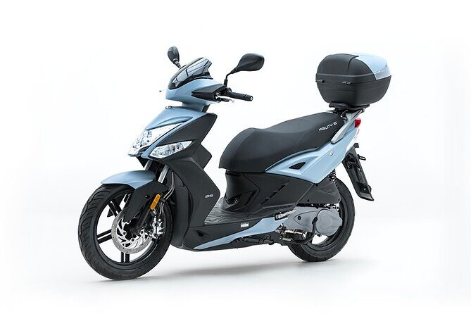 Vespa and Scooter Rental in Lucca - The Experience in Detail