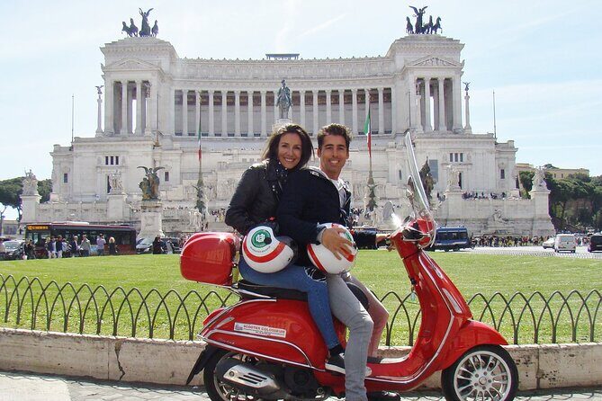 Vespa Primavera 125 cc Rental at Rome 24 ore - The Sum Up