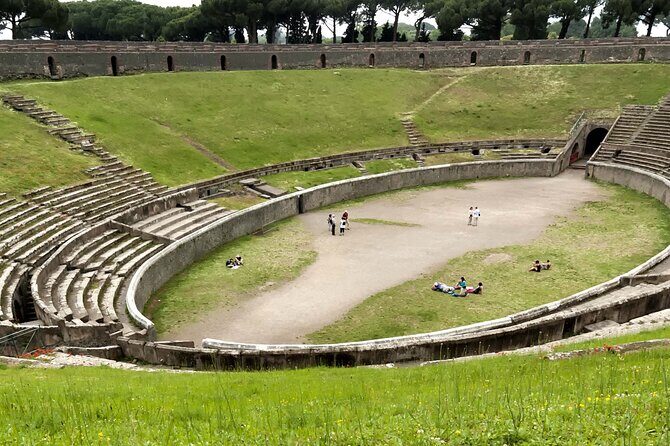Vesuvio and Pompeii Tour from Salerno - FAQ