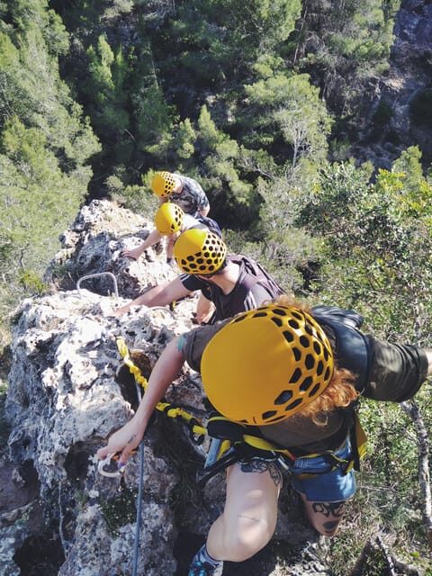 Via ferrata in Enguera with an 80-meter bridge - Key Points